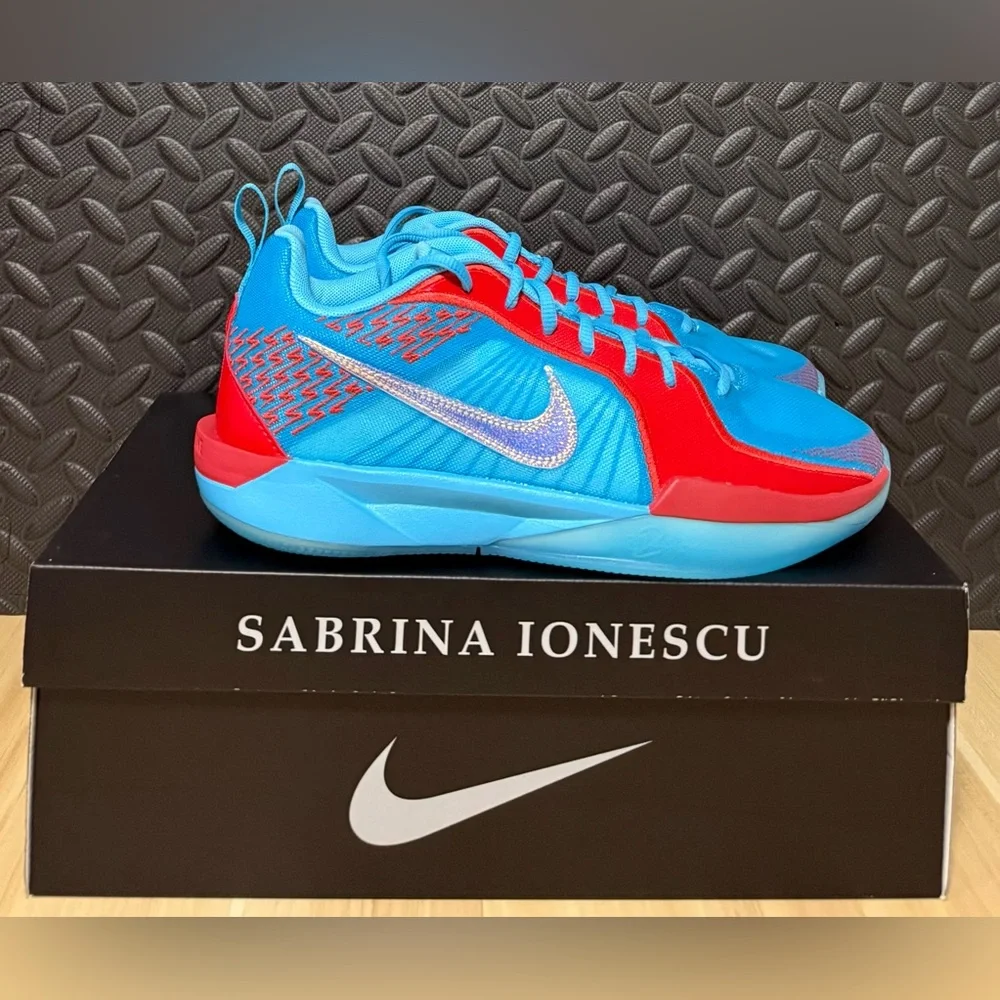 Nike Sabrina 2 Slurpee Red Blue Basketball FQ7376-400 GS Size 7Y Womens Size 8.5